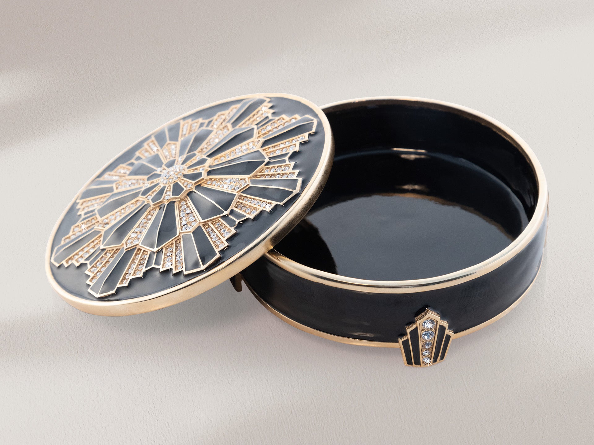 Jay Strongwater Art Deco Collection | Timeless Elegance