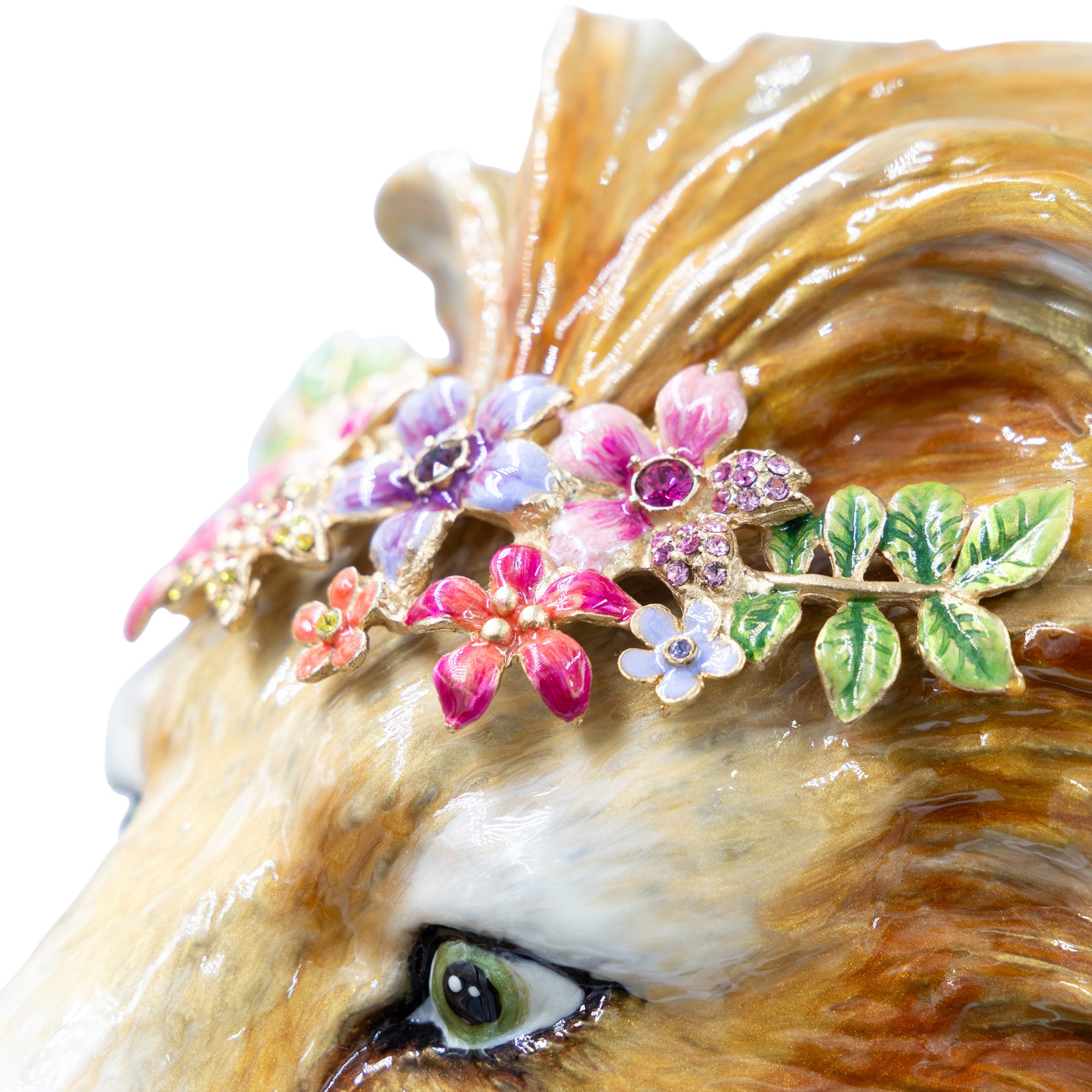 Zar Majestic Lion With Flowers Figurine