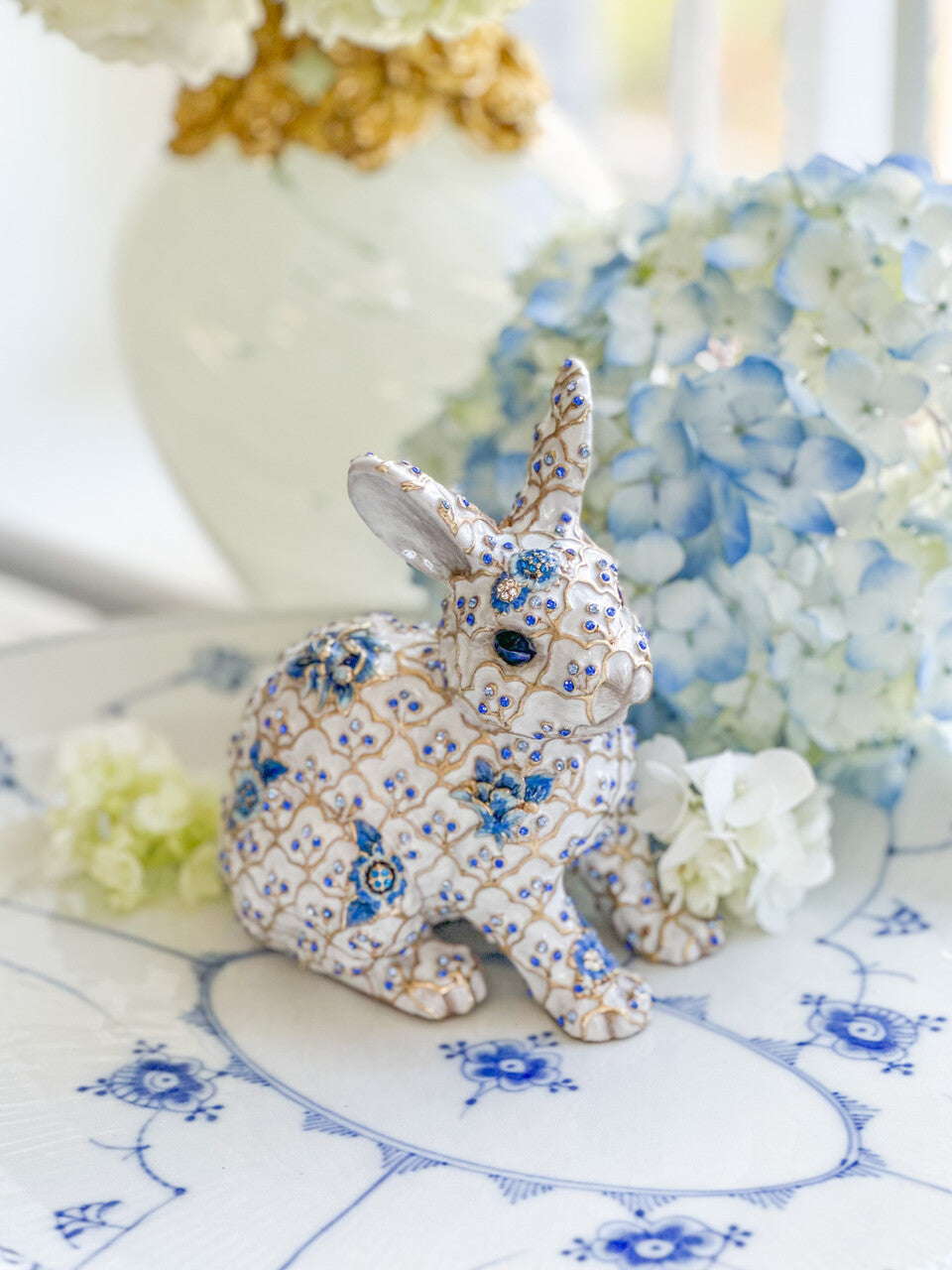 JAY STRONGWATER  エナメルフィギュリン　ウサギ Jing Year of the Rabbit Figurine – Jay Strongwater