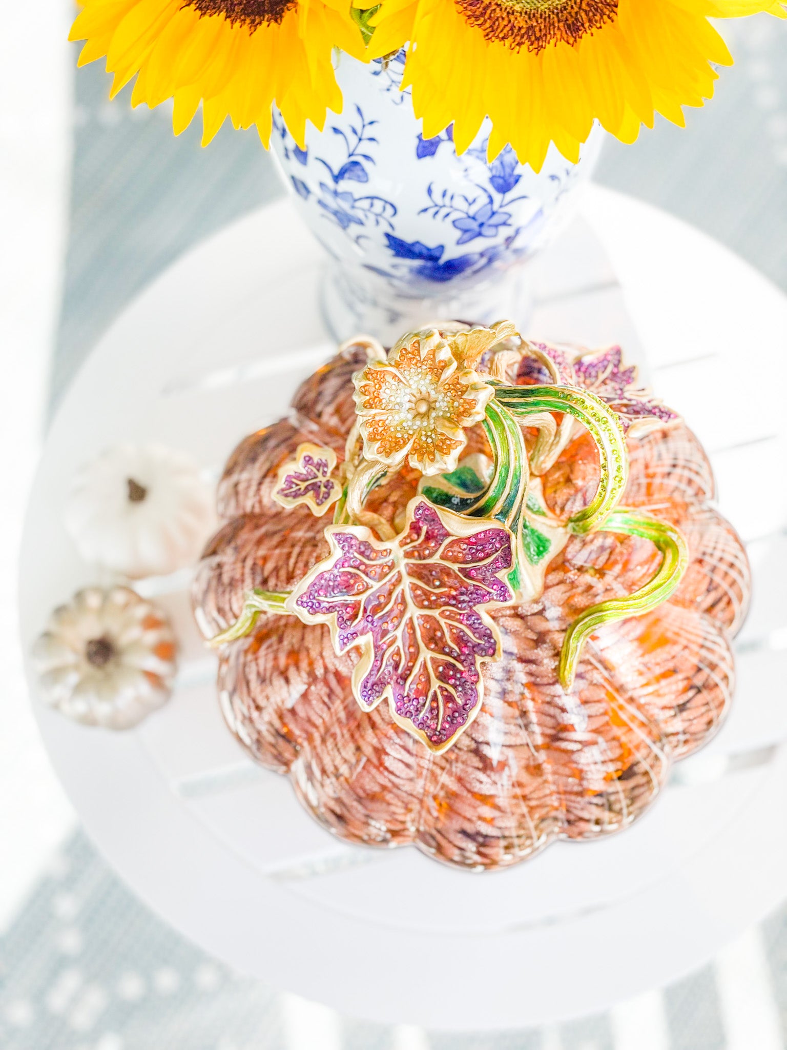 Dalton Leaf & Vine Jeweled Large Glass Jar – Jay Strongwater