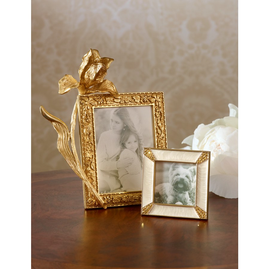Marlow Glen ~ Golden Picture Frame ~ Fits 4'' x 6'' Photo